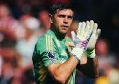 El dibu martinez juega su ultimo partido con aston villa lo cual nos da una pregunta a donde se ira ahora